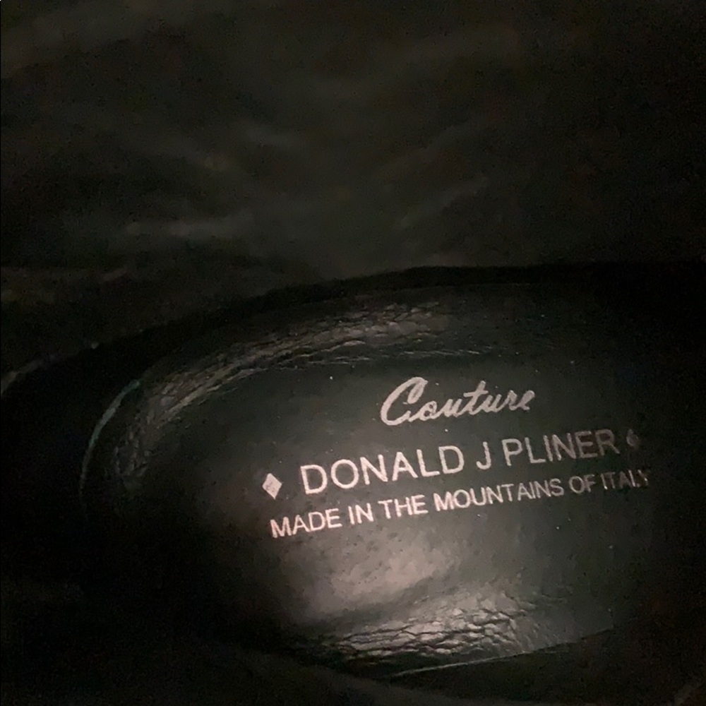 Donald J Pliner made in Italy black suede shoes - Picture 5 of 15